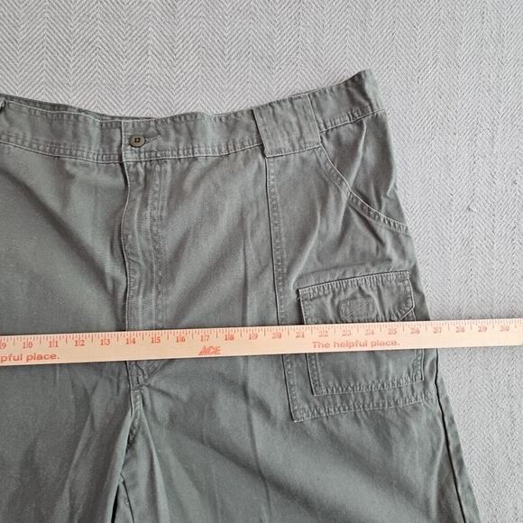 Cabela's 7 Pocket Hiker Shorts Men's 46 Army Green 9" Inseam EUC 904823 - Picture 4 of 14